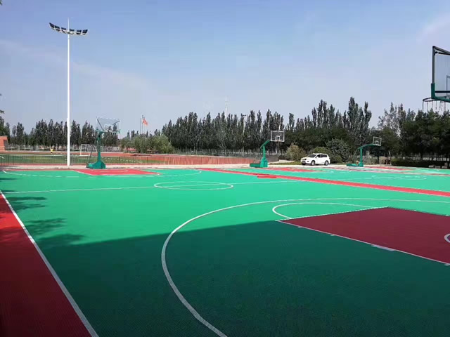 丙烯酸球场工程问题解决方案