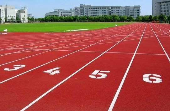 深圳塑胶跑道厂家施工电话多少？